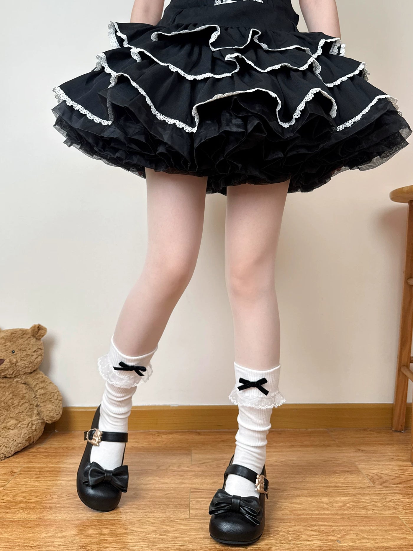 Chubby Bear Tales - Bow Slouch - Thin Slouch Socks with Lace-Trimmed Bow Cuffs