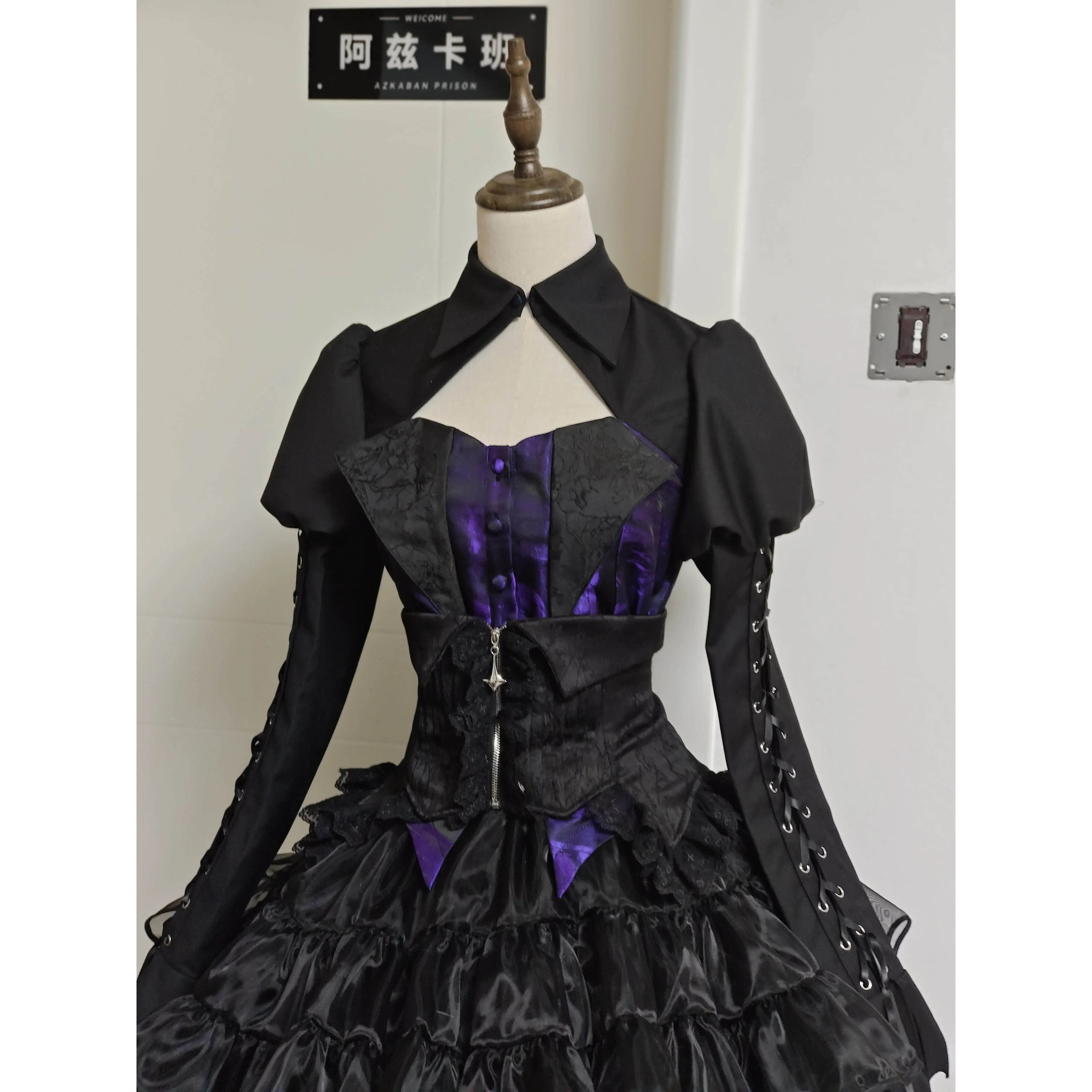 Spot Page Acorn Dark Night Ember Top Gothic Grotesque Diablo Gothic