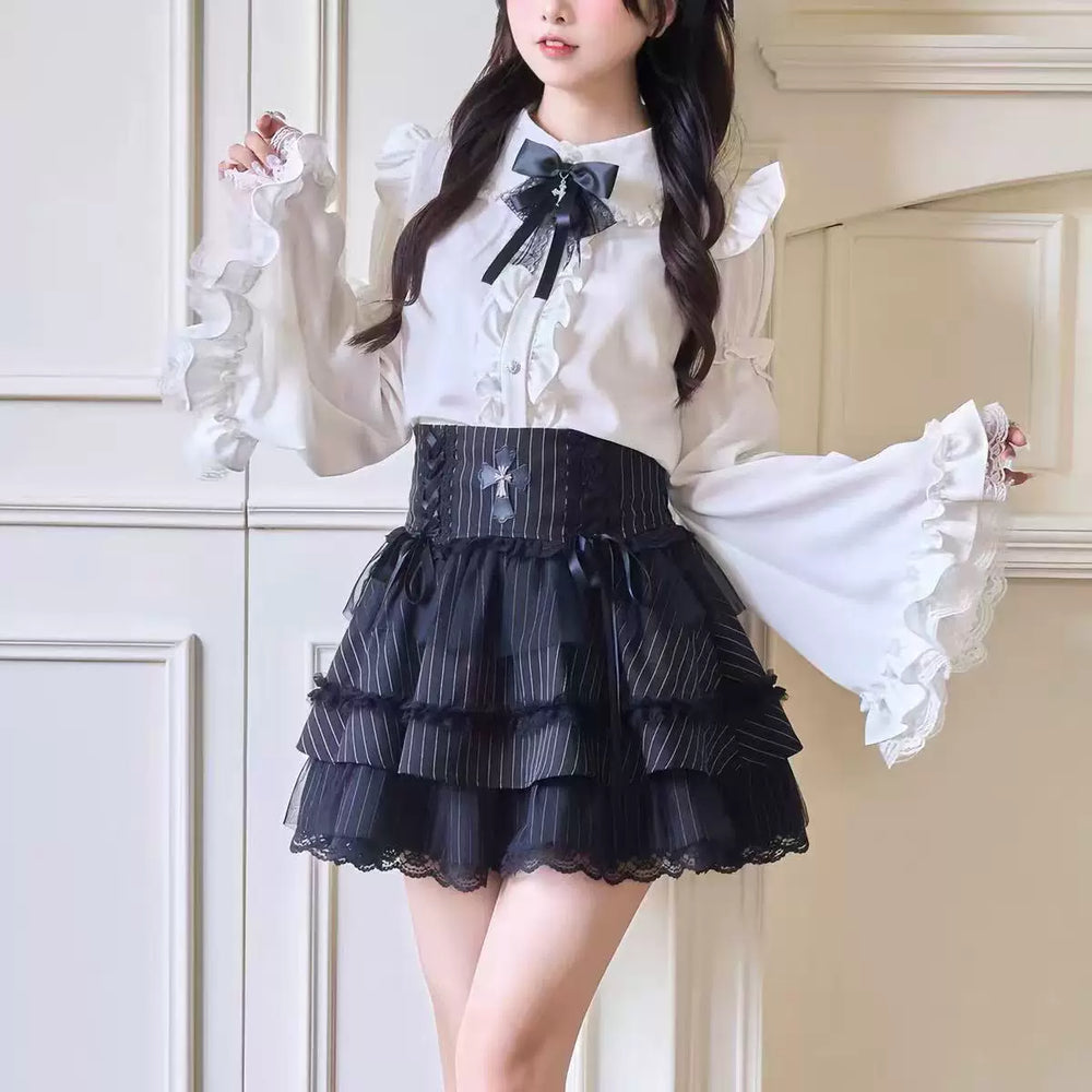 Sweetheart Dream Machine black and white lace-trimmed hime-sleeve blouse