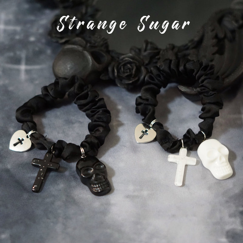 Strange Sugar - Gothic Lolita Black Hardware Skull - Spider Hairband Headwear