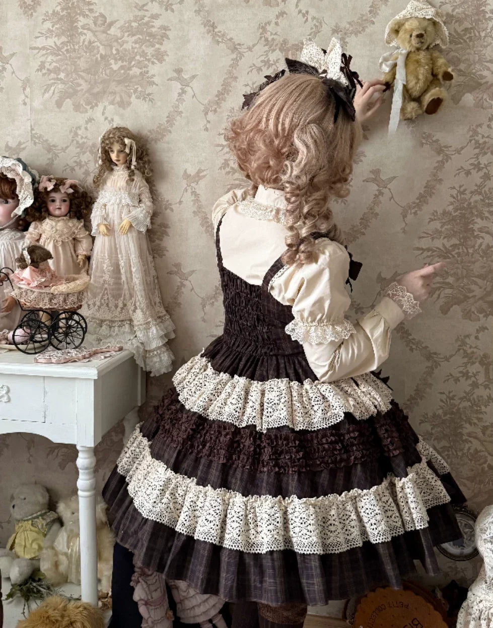 Eye Of White Crow - Chocolate Plaid - Kawaii Lolita JSK dress with layered ruffles - product detail 4