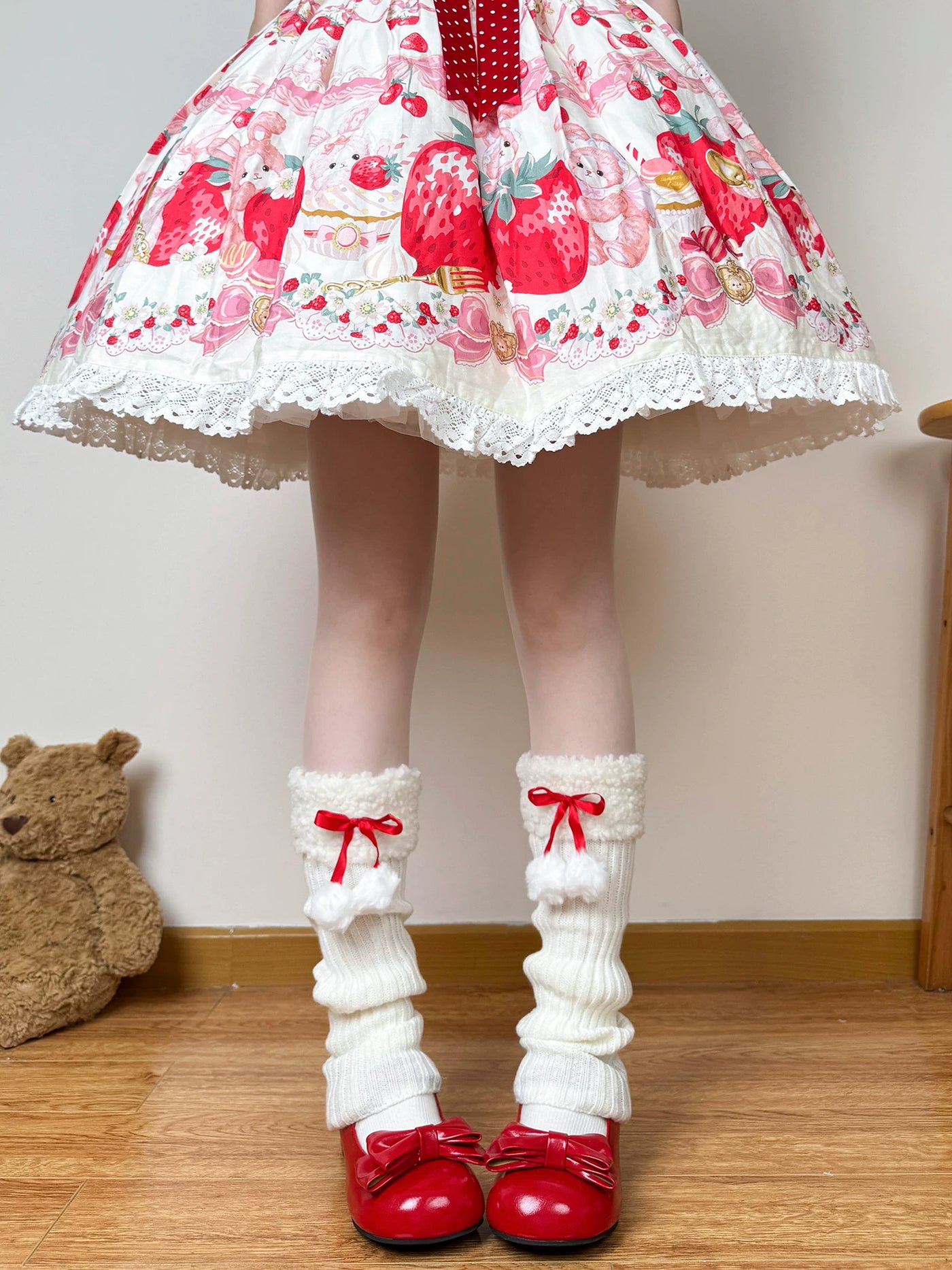 Chubby Bear Tales - Strawberry Ribbon Collection - Red-and-White Socks with Bow and Pom-Pom Variants