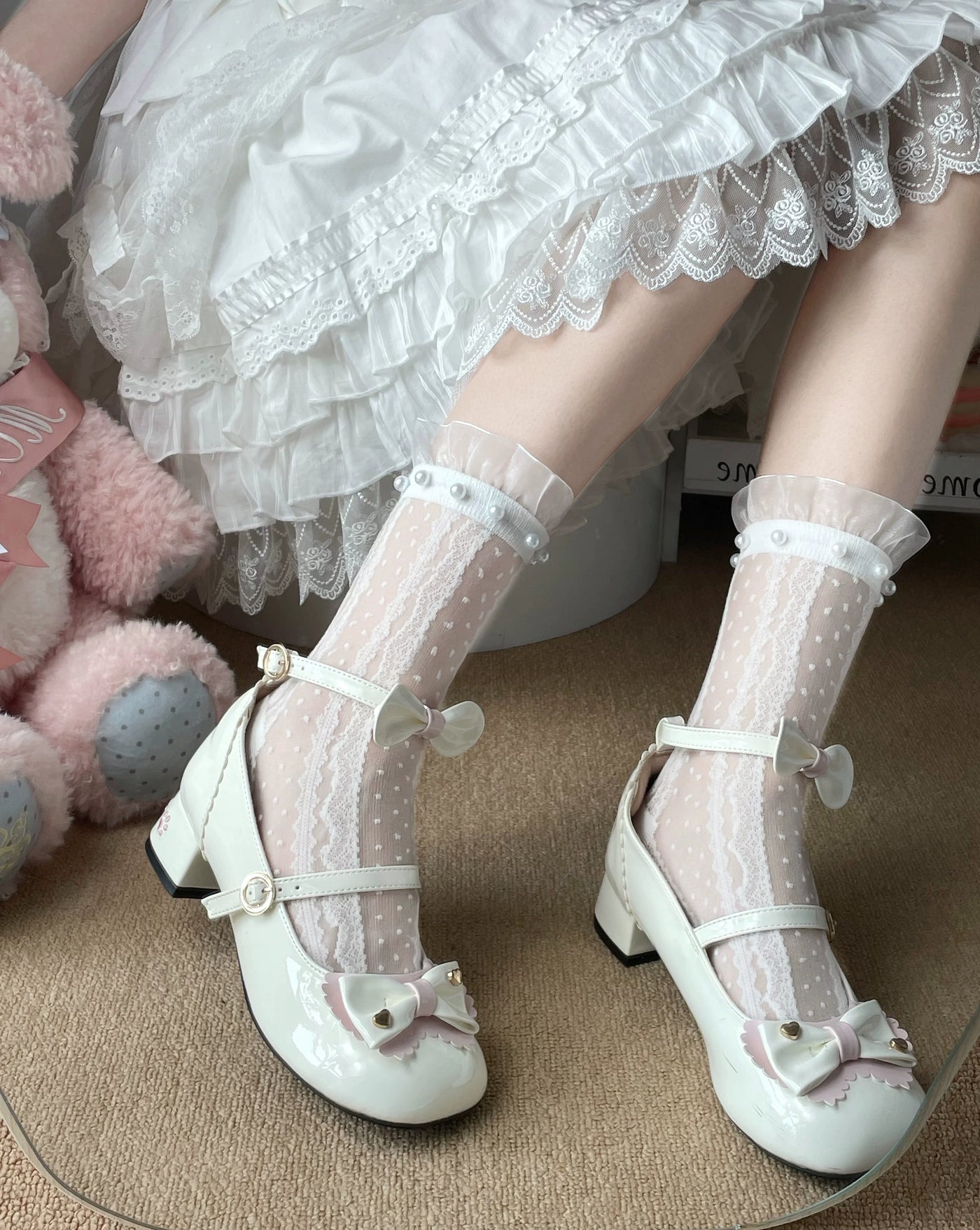 Fantasy Doll - Pearl Dot - White mesh socks with pearl lace trim