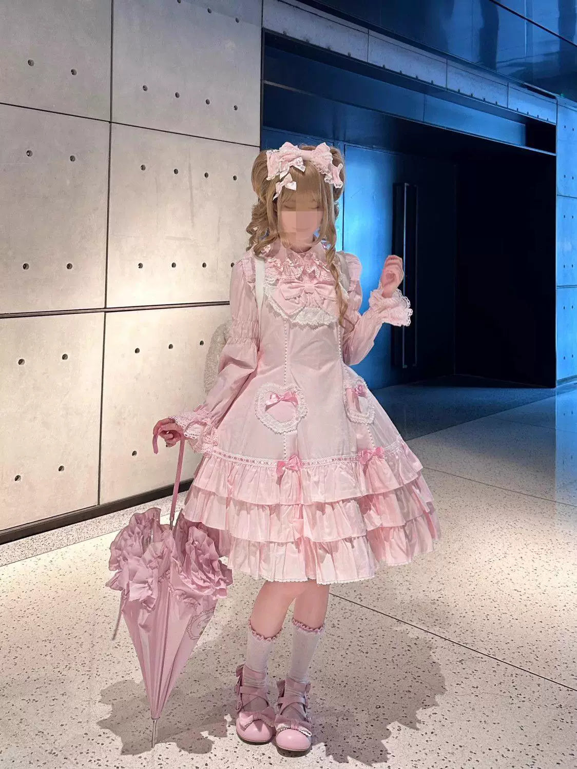 Sweetheart Dream Machine - Vintage Doll Collar - Blouse with Lace Trim, Bow Accents and Ruffled Hem