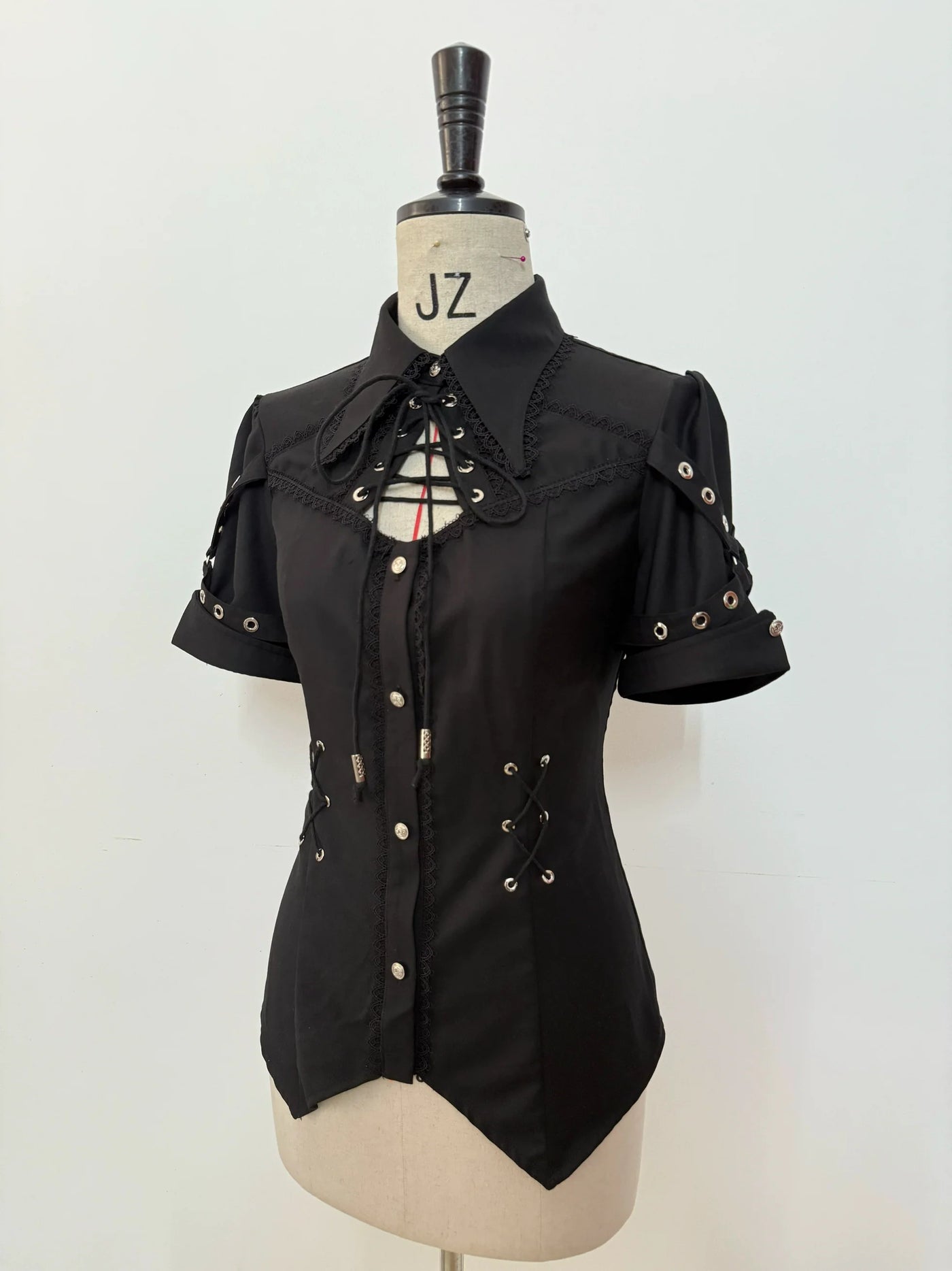 Gazing Galactic - Chest Cutout & Lace-Up - Ouji Lolita blouse with a prince-style lapel collar - product detail 2