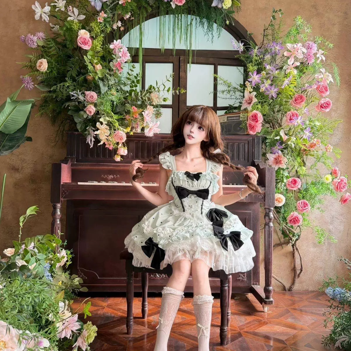 Sweetheart Dream Machine - Polka-Dot Bow - OP dress with a fitted waist