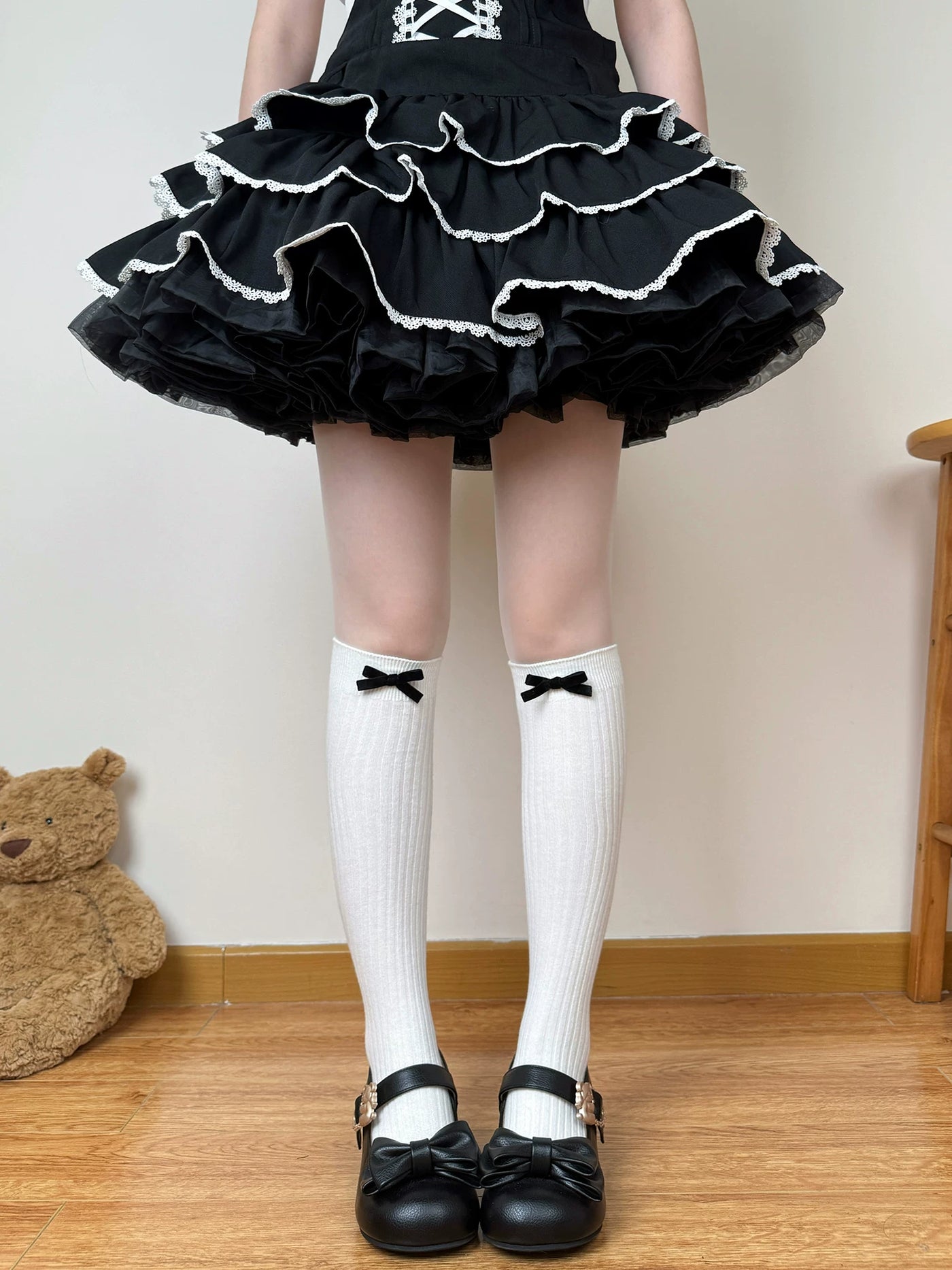 Chubby Bear Tales - Japanese Bow Rib - Ribbed Slouch Socks with Small Bow Accents