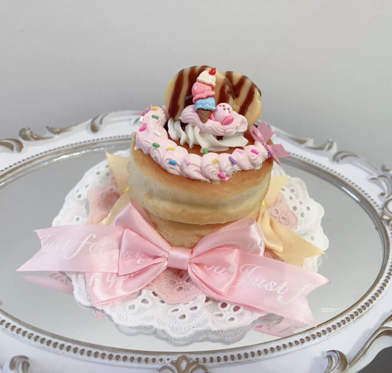 Golden Pikaka - Cream Pancake - Pancake mini hat with cream topping