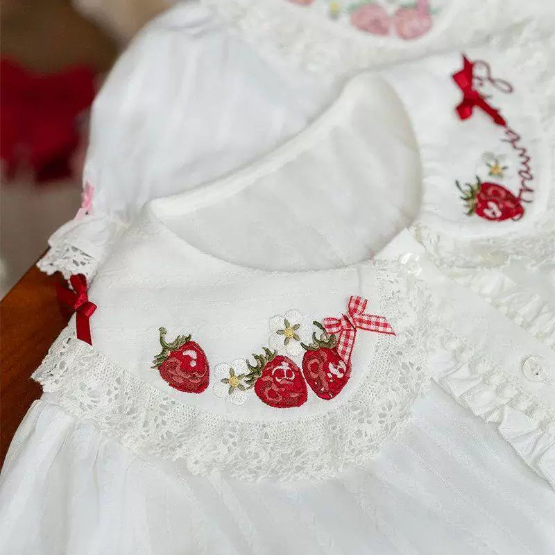 Sweetheart Dream Machine - Strawberry Garden - Short-Sleeve Lolita Blouse with Lace Trim