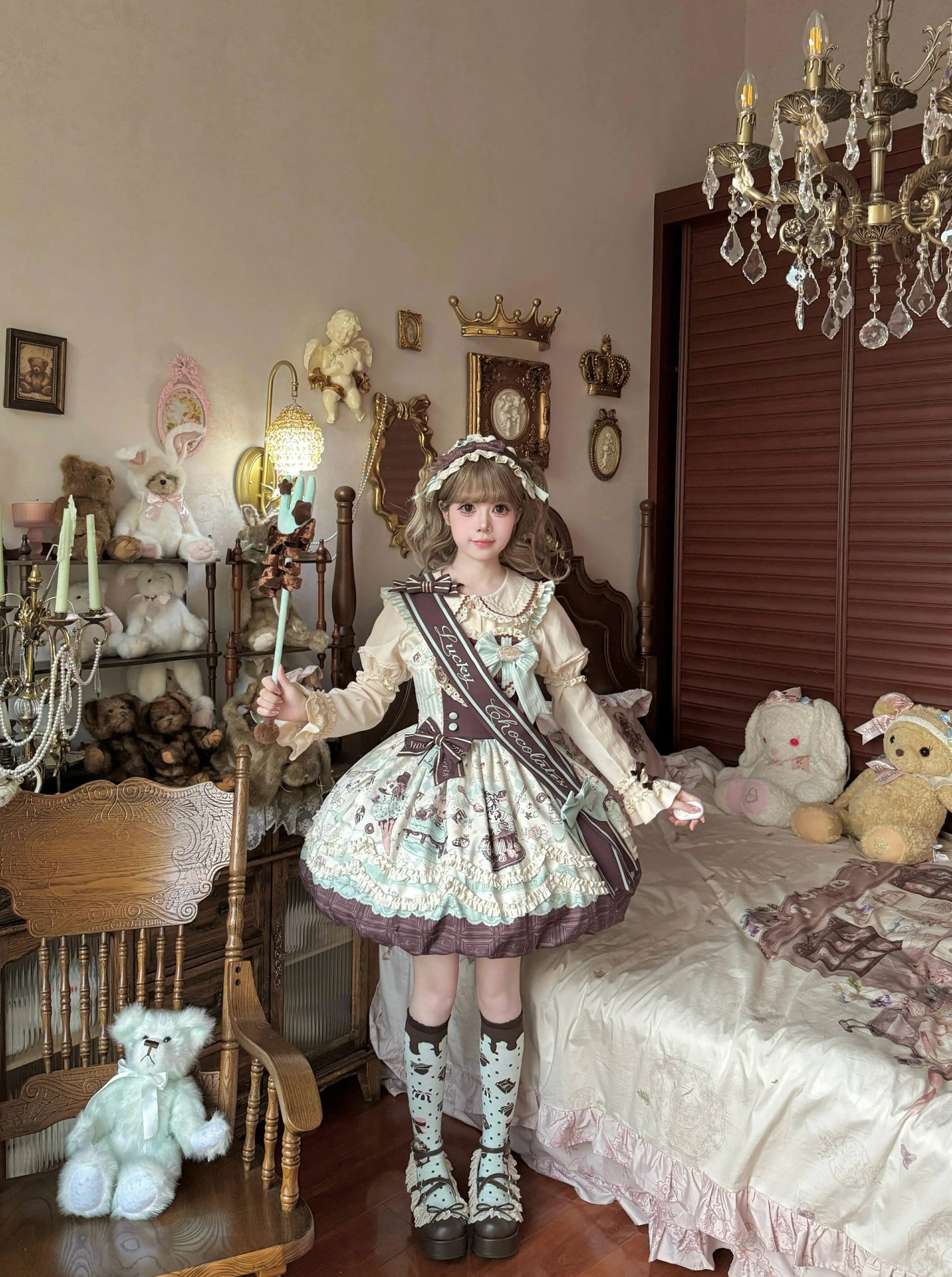 Xian Diandian - Chocolate Cat - Mint or Pink Chocolate Jumper Skirt with Decorative Bows