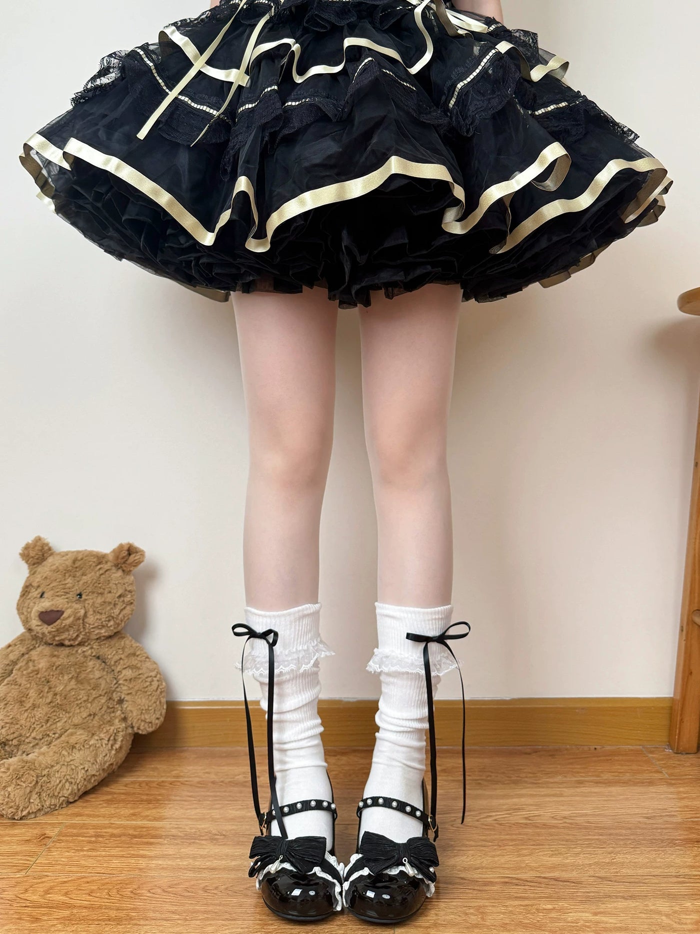 Chubby Bear Tales - Cream Ballet - Lightweight Calf Scrunch Socks with Lace Cuffs