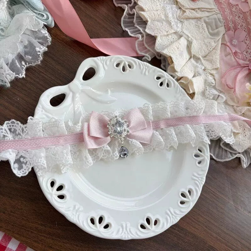 Creamy - Narrative Variation - Lace Bow Necklace with Faceted Drop Ornament