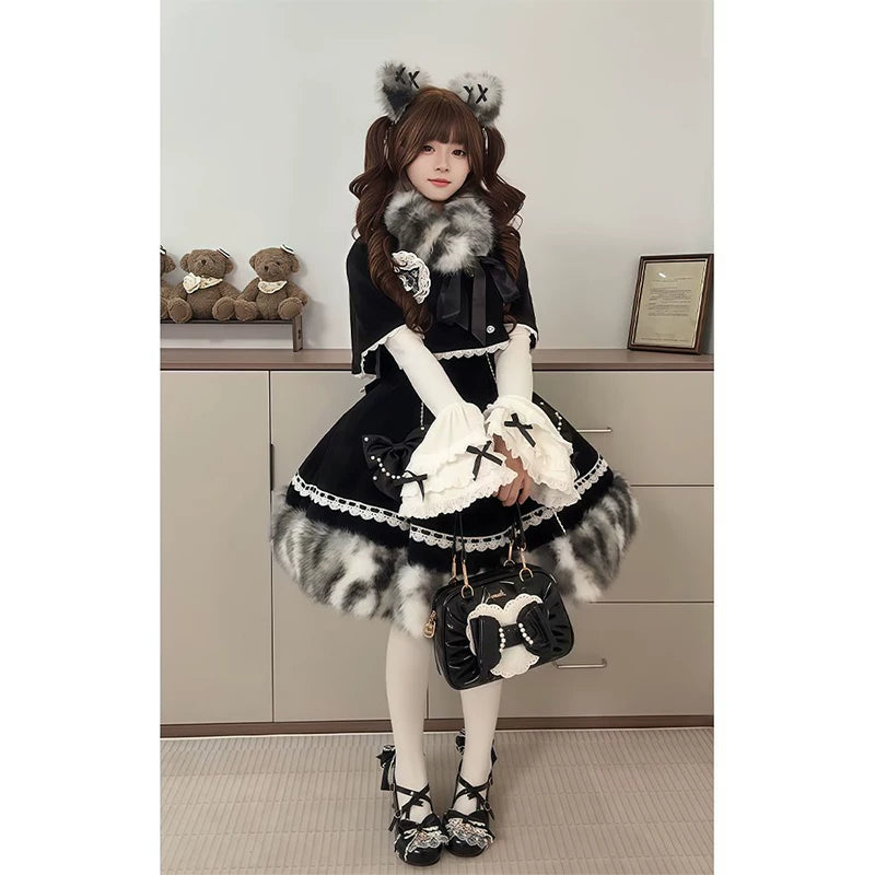 Creamy - Winter Atmosphere - Three-piece JSK set with a cape