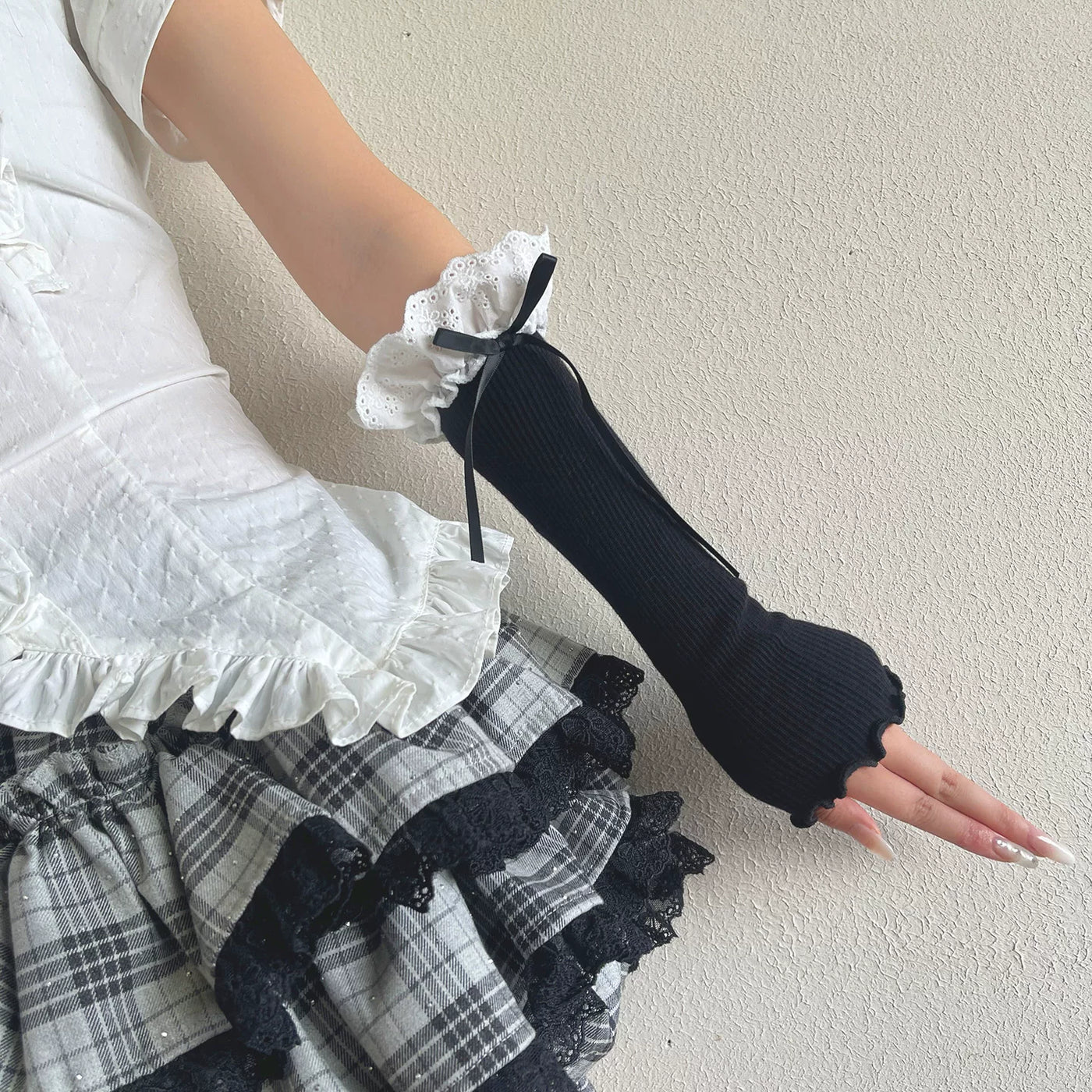 Sock Noble - Y2K Lace Bow - Arm Sleeves with Ruffled Lace Cuffs