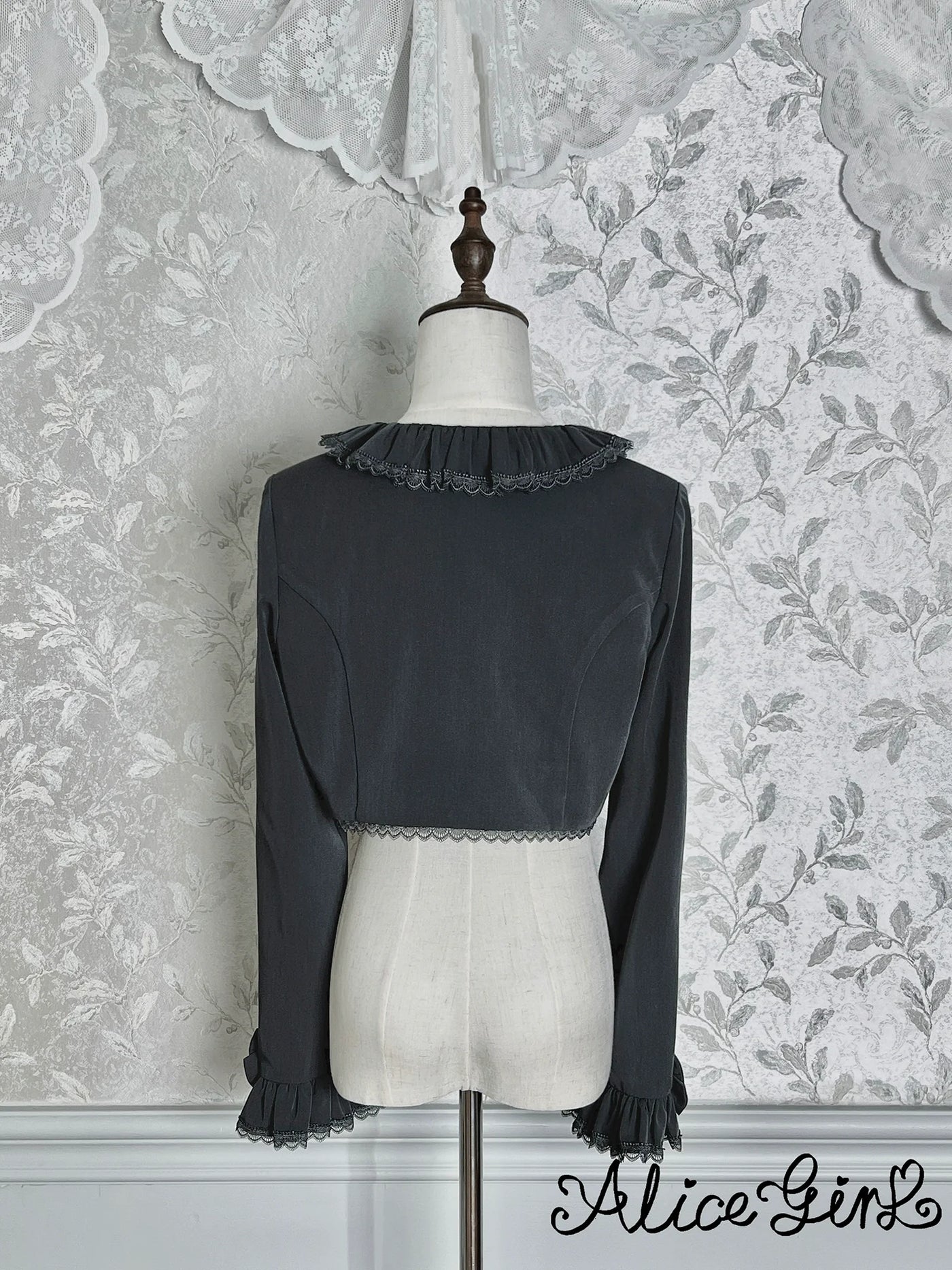 Alice Girl - Duke of Victoria - Classic Lolita Long Sleeve Bolero