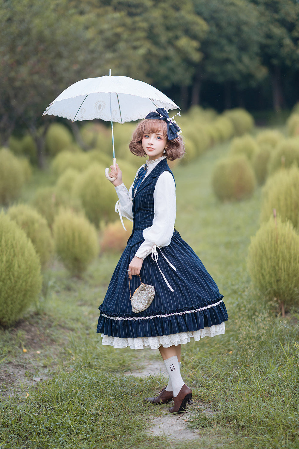 Miss Point - Rose Silhouette - Stripe Vintage Preppy Style Vest
