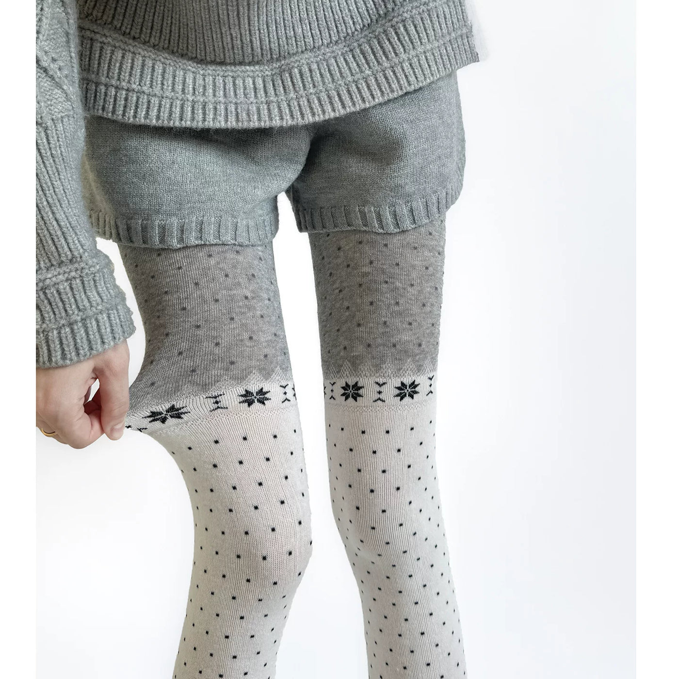 Fantasy Doll - Snowflake Contrast - Polka-Dot Tights with Snowflake Panel