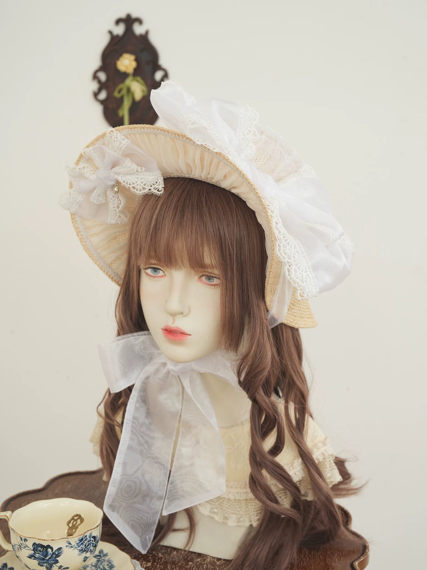 Star Box - Fresh Lace Bow - Natural Straw Hat with Lace Trim