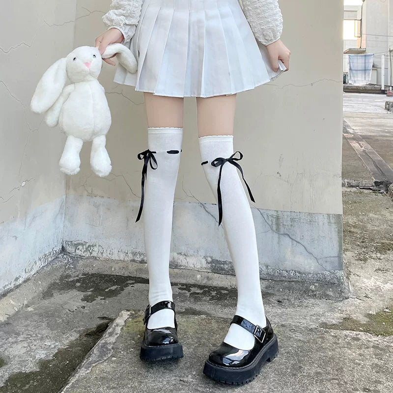 Floral Milk Cat - Ribbon Tie - Over-knee socks with side bows and long ties