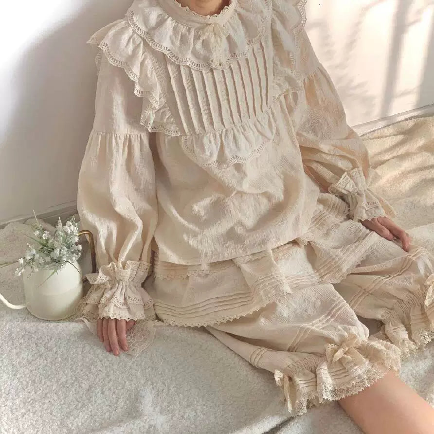 Sweetheart Dream Machine - Vintage Girlish - Blouse & Top with a Lace-Trimmed Stand Collar