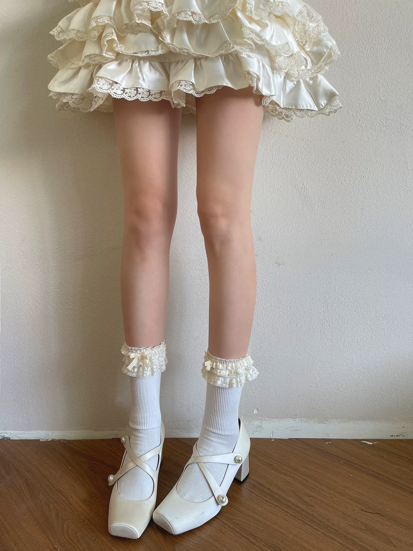 Sock Noble - Three-Tier Lace - Scrunched Socks with Embroidered Trim