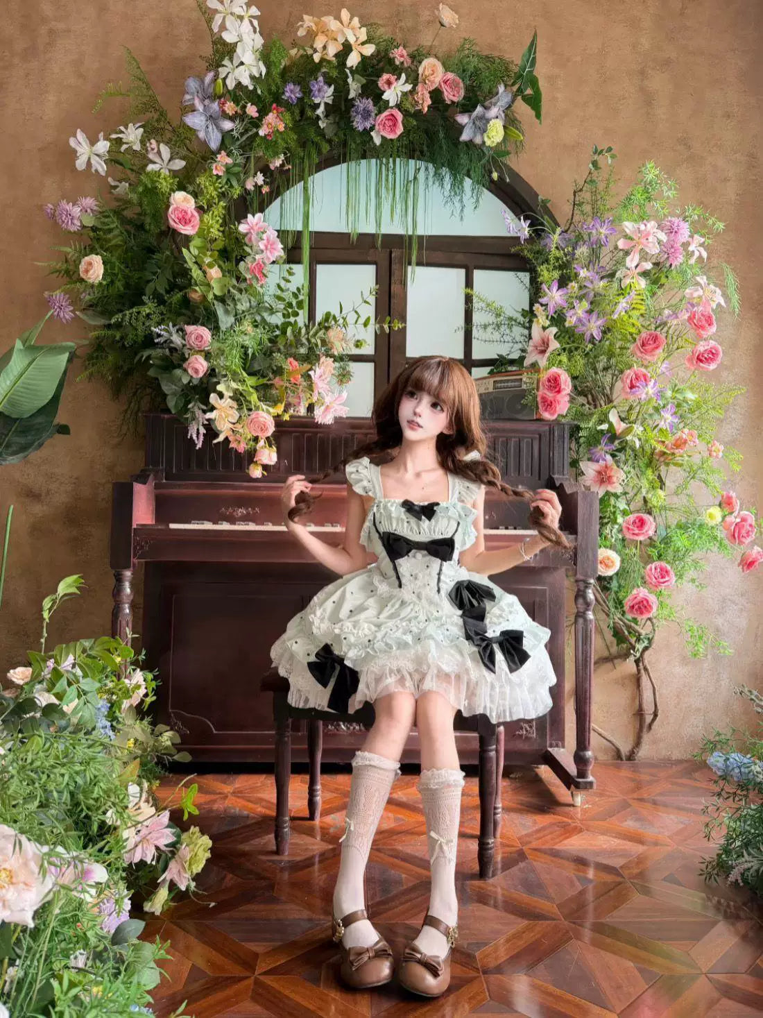 Sweetheart Dream Machine - Polka-Dot Bow - OP dress with a fitted waist
