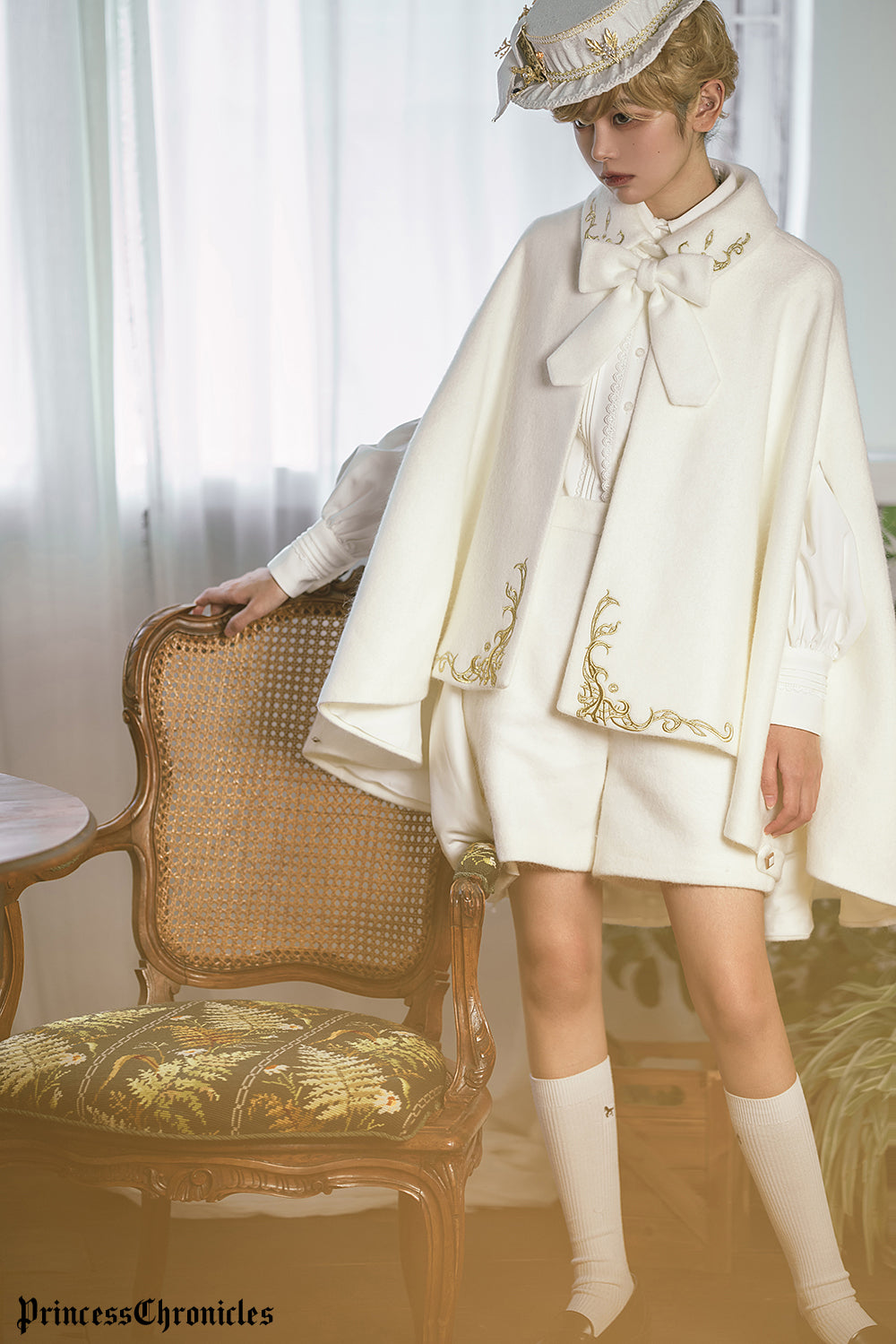 Medieval Ouji Lolita Embroidered Cape (L M S) 4400:12101