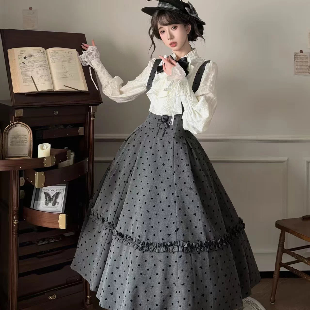 Thousand Wood - Chapter Seven - French-style Lolita set with a bow-front blouse and full skirt