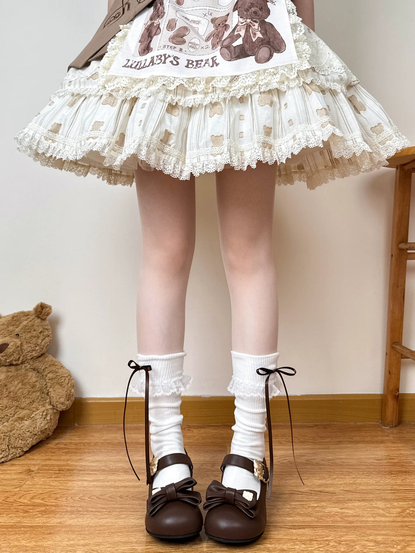 Chubby Bear Tales - Chocolate Doll - Thin Slouch Socks with Bow Accents