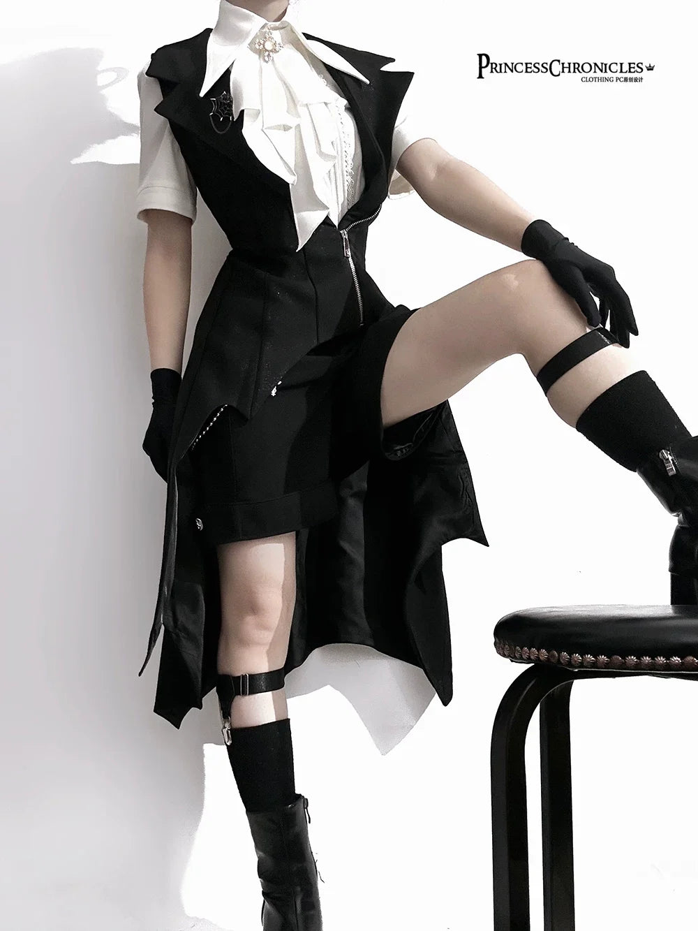 Princess Chronicles - The Dawn of Arrival - Ouji Lolita Fitted Blouse with Detachable Jabot
