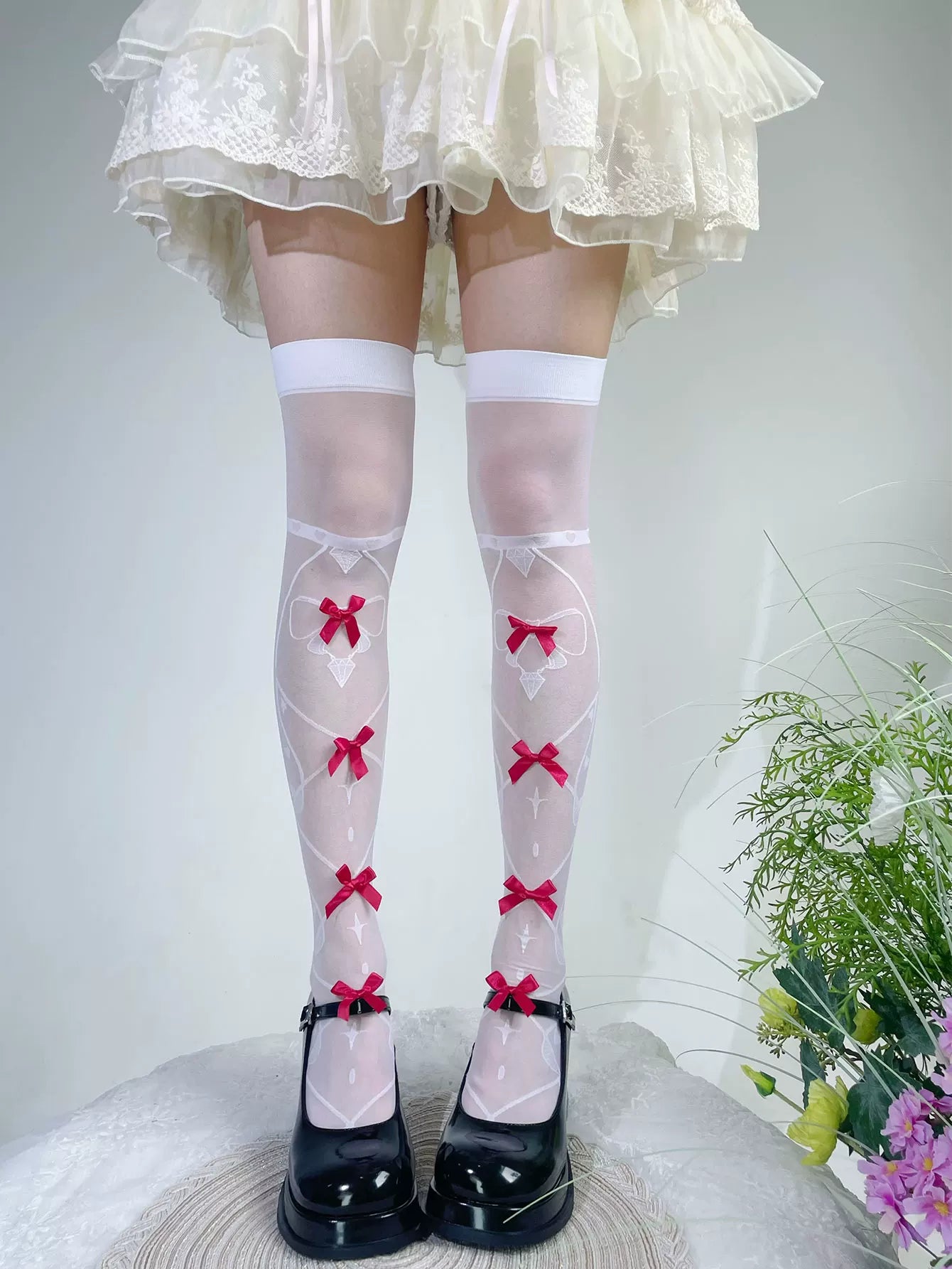 Fantasy Doll - Bow Lattice - Over-the-Knee Stockings with Bow Motifs