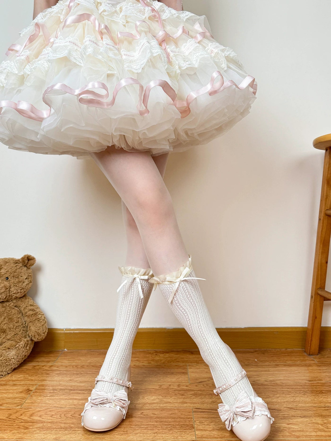 Chubby Bear Tales - Creamy Blossoms - Socks with lace, ruffle edging and bows
