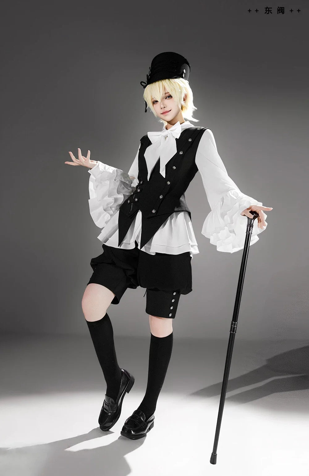 Princess Chronicles - Ashes - Vintage Ouji Lolita Blouse and Shorts Set