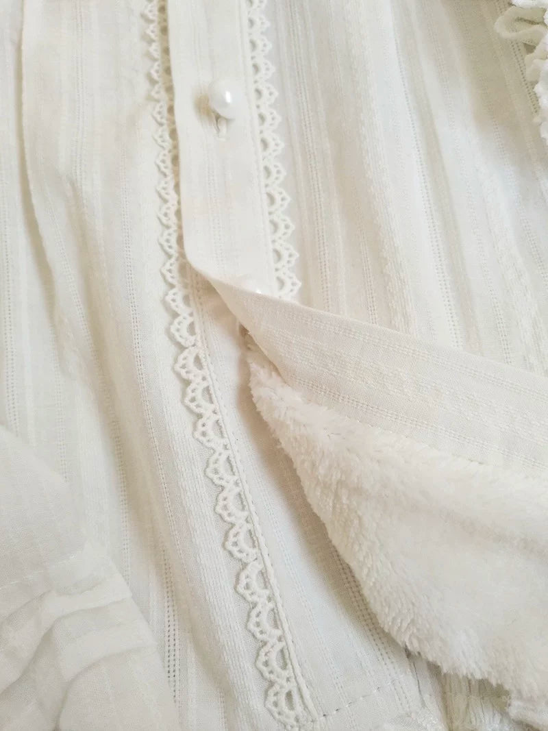 Sweetheart Dream Machine - Lace Collar - Long-Sleeve Inner Shirt with Lace Peter Pan Collar