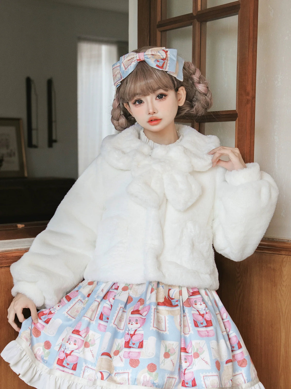 Eieyomi - Daily Lolita - Short Winter Coat with Doll Collar and Plush Chest Bow - product detail 6