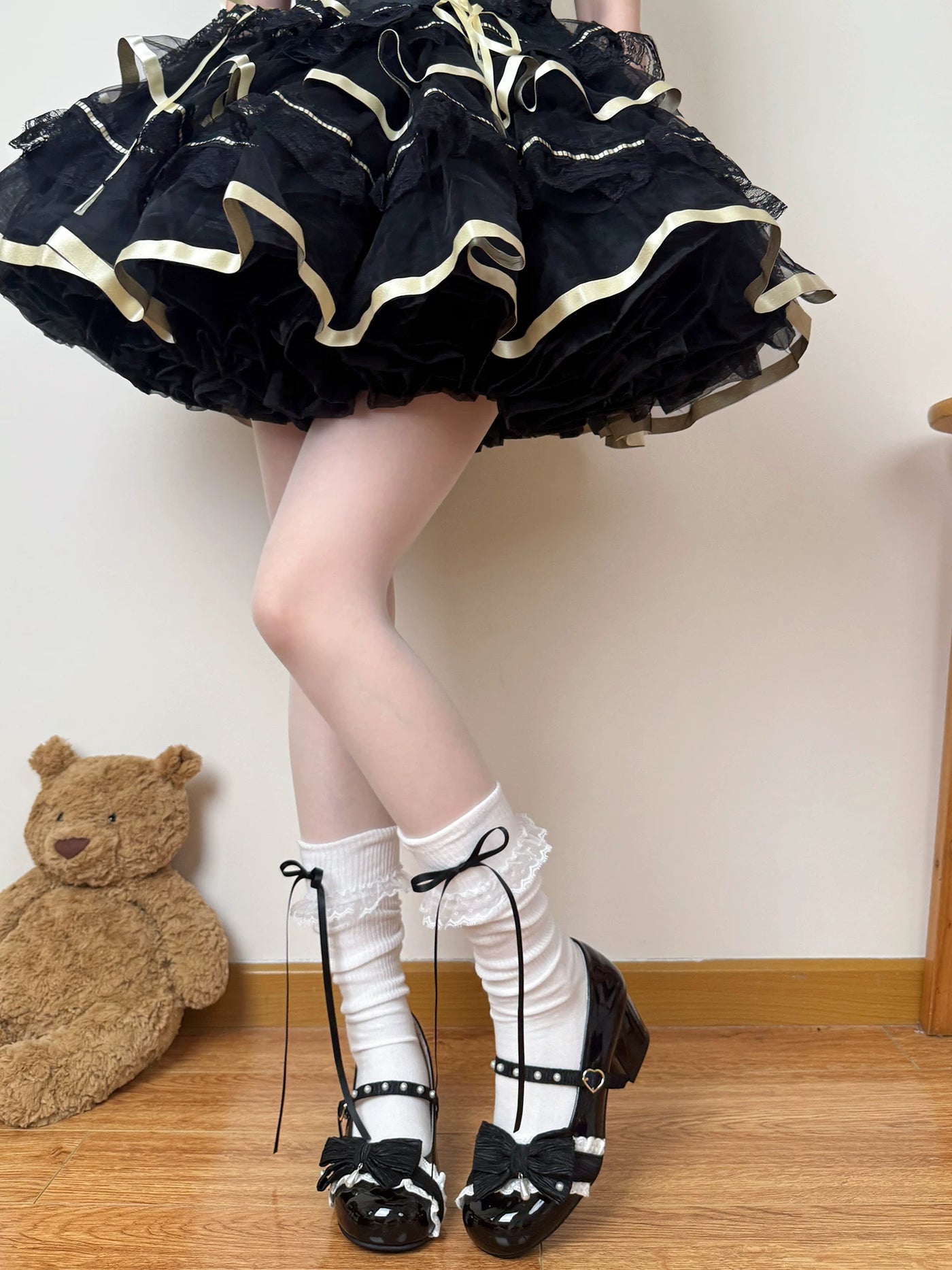 Chubby Bear Tales - Cream Ballet - Lightweight Calf Scrunch Socks with Lace Cuffs