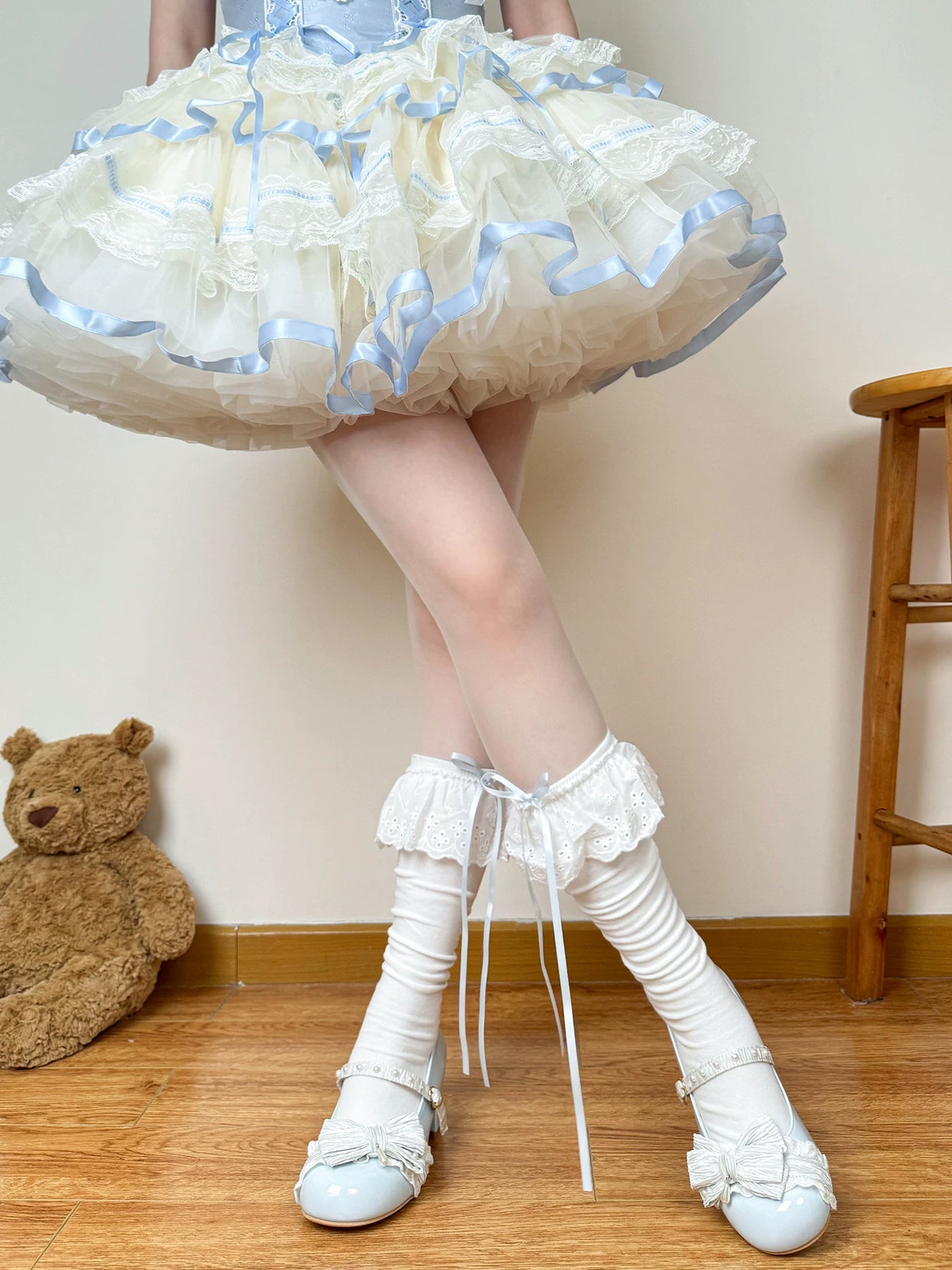 Chubby Bear Tales - Cream Ballet - Slouchy Calf Socks with Lace Cuffs and Bows