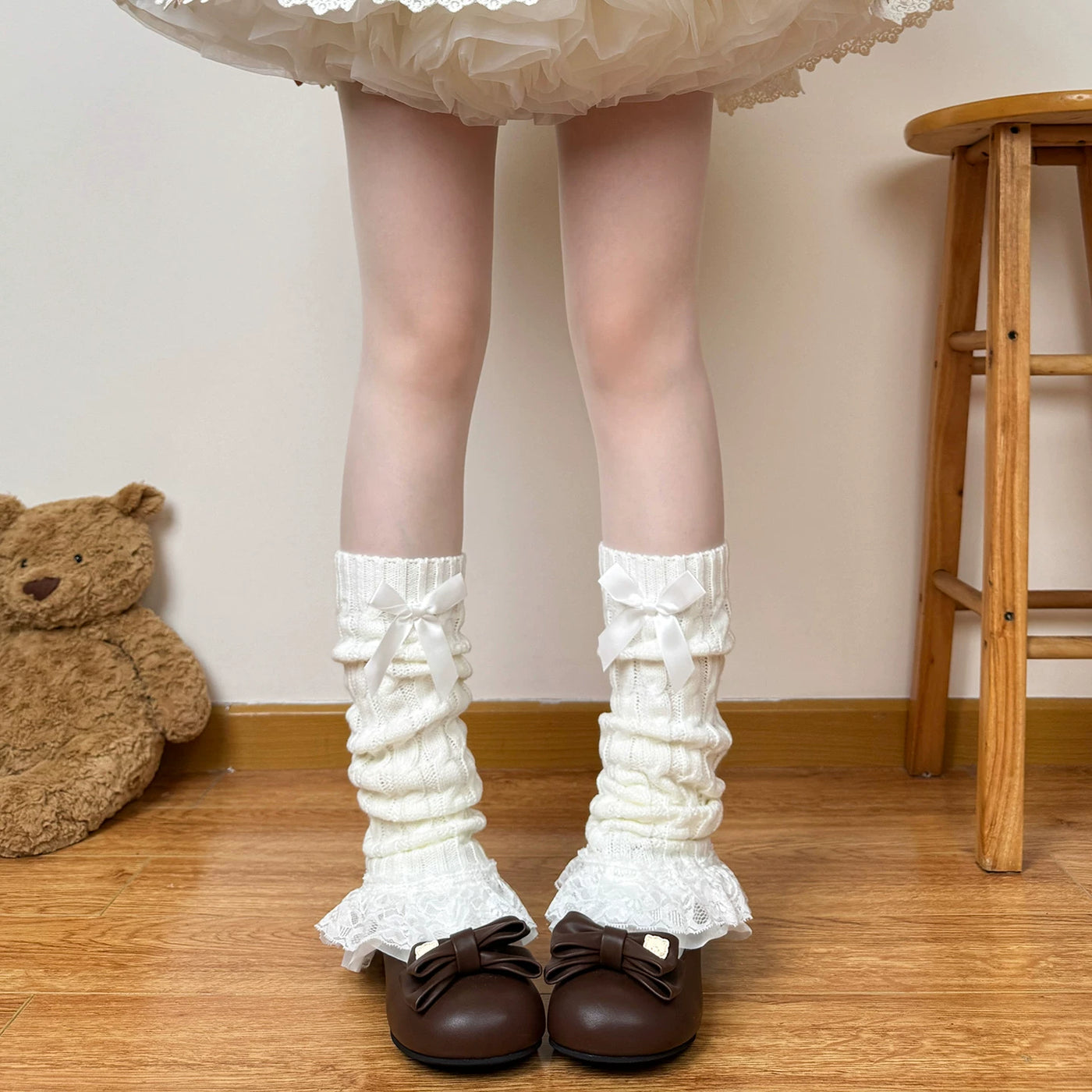 Chubby Bear Tales - Antique Doll - Leg warmers with slouchy knit texture and lace trim