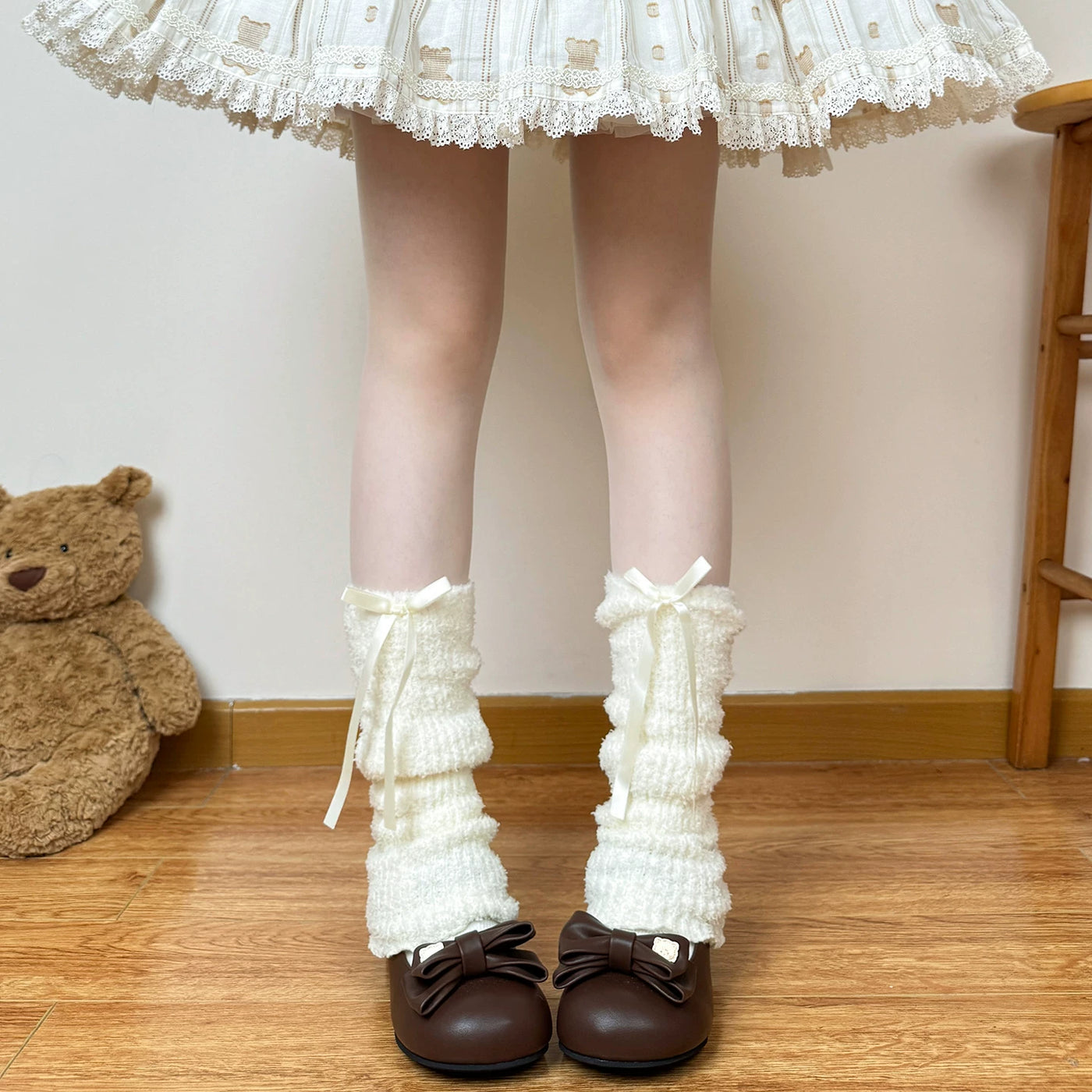 Chubby Bear Tales - Antique Doll - Lolita leg warmers with ruched volume and ribbon bows