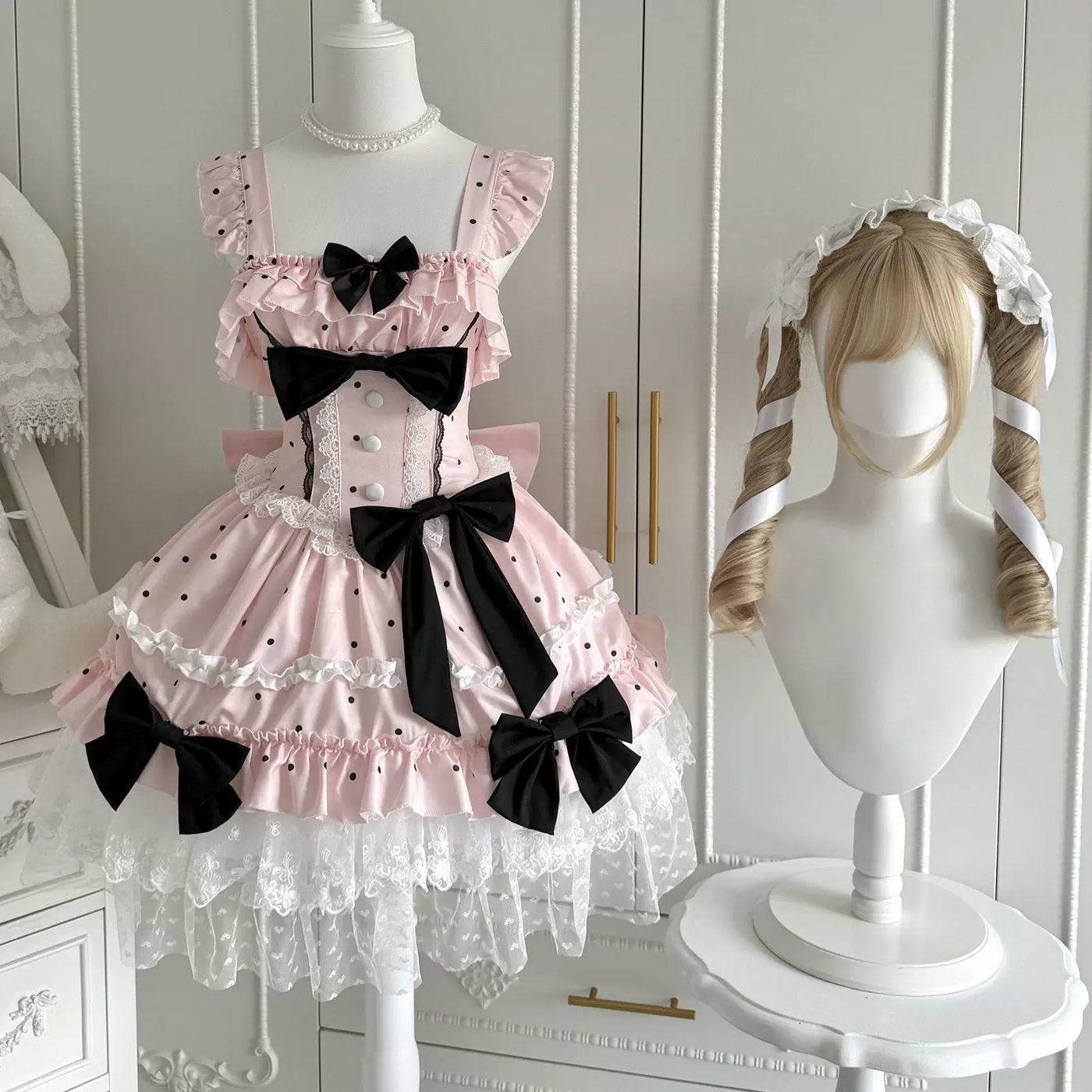 Sweetheart Dream Machine - Polka-Dot Bow - OP dress with a fitted waist