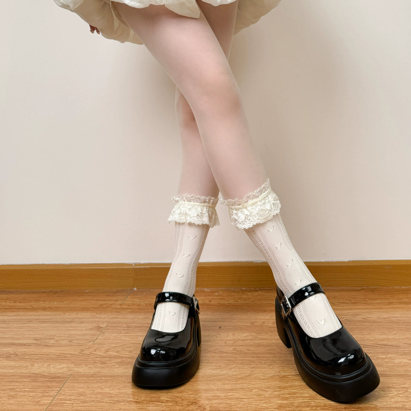 Chubby Bear Tales - Cream Lace Bow Collection - Named-Style Lace Socks