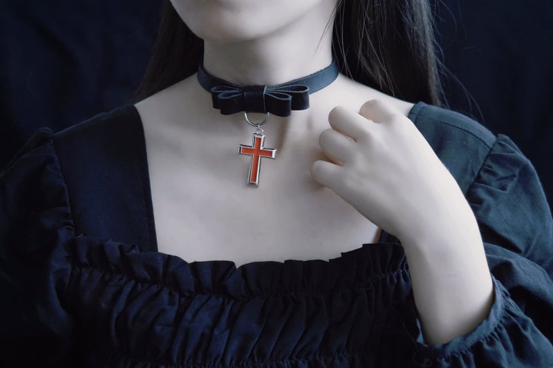 Strange Sugar - Gothic Lolita Cross Leather Choker - Neckwear