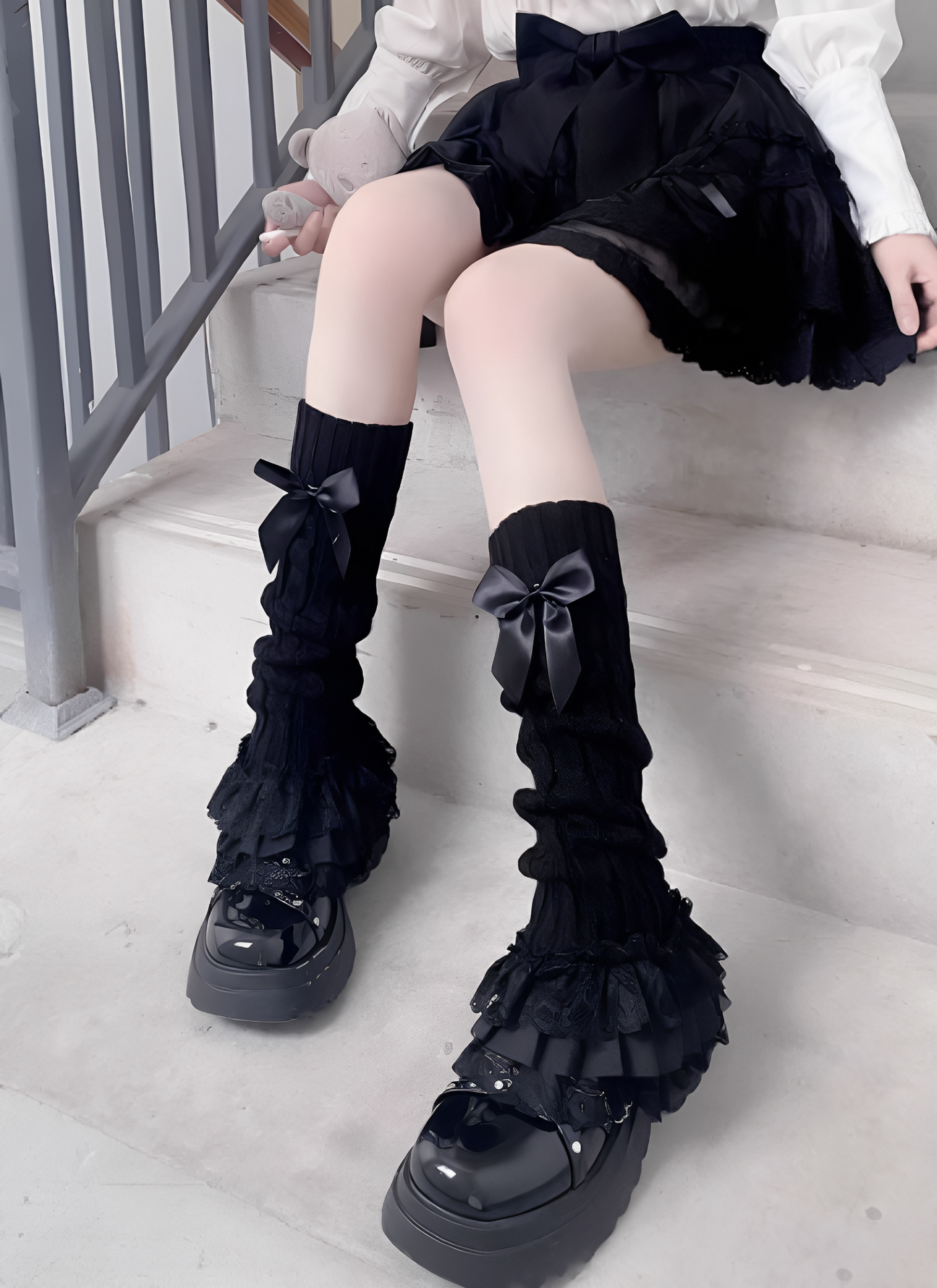Fantasy Doll - Y2K Bow Knit - Leg Warmers with Bows and Lace Trim