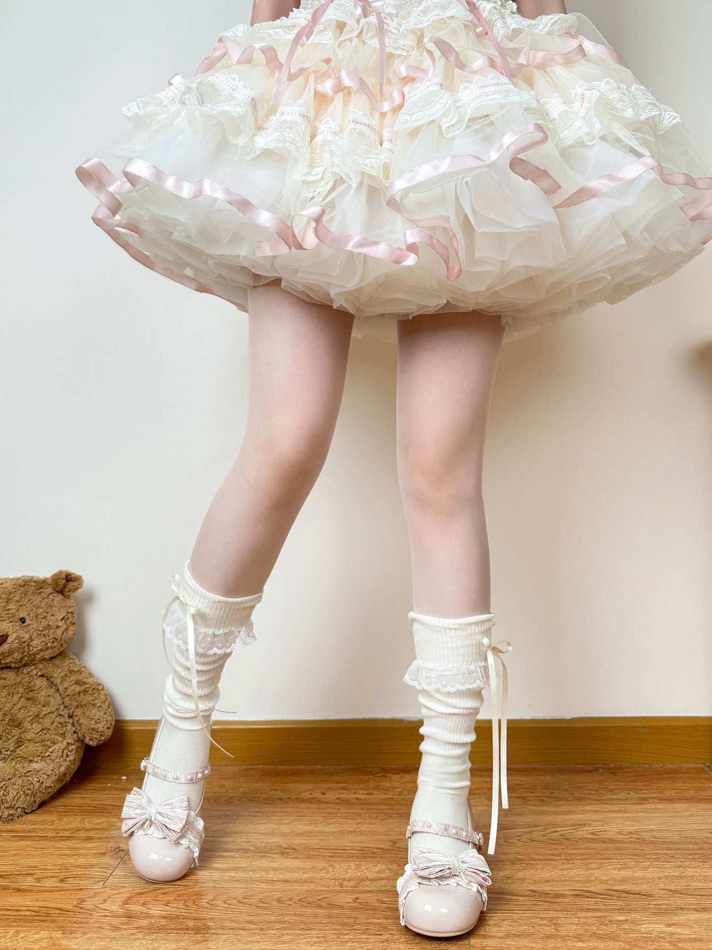 Chubby Bear Tales - Cream Ballet - Lightweight Calf Scrunch Socks with Lace Cuffs