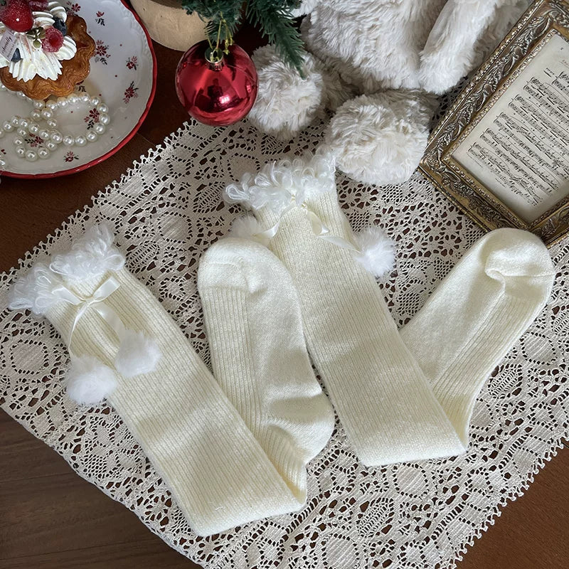 Sock Noble - Winter Scarlet - Scrunch socks with curly white trim
