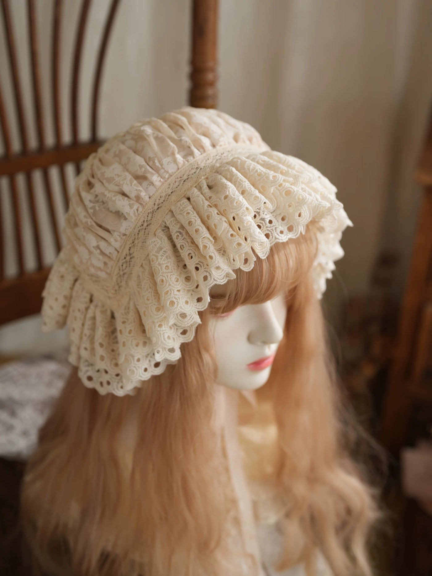 Star Box - Air Flora - Layered-Lace Bonnet with Long Ribbon Ties