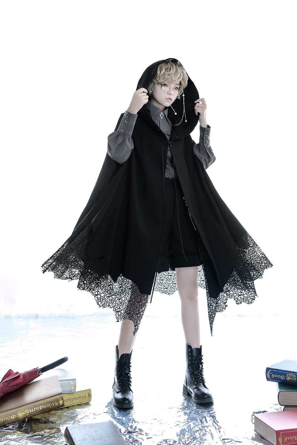 Princess Chronicles - Black and Blue - Retro Ouji Lolita Shirt, Mutton Sleeves