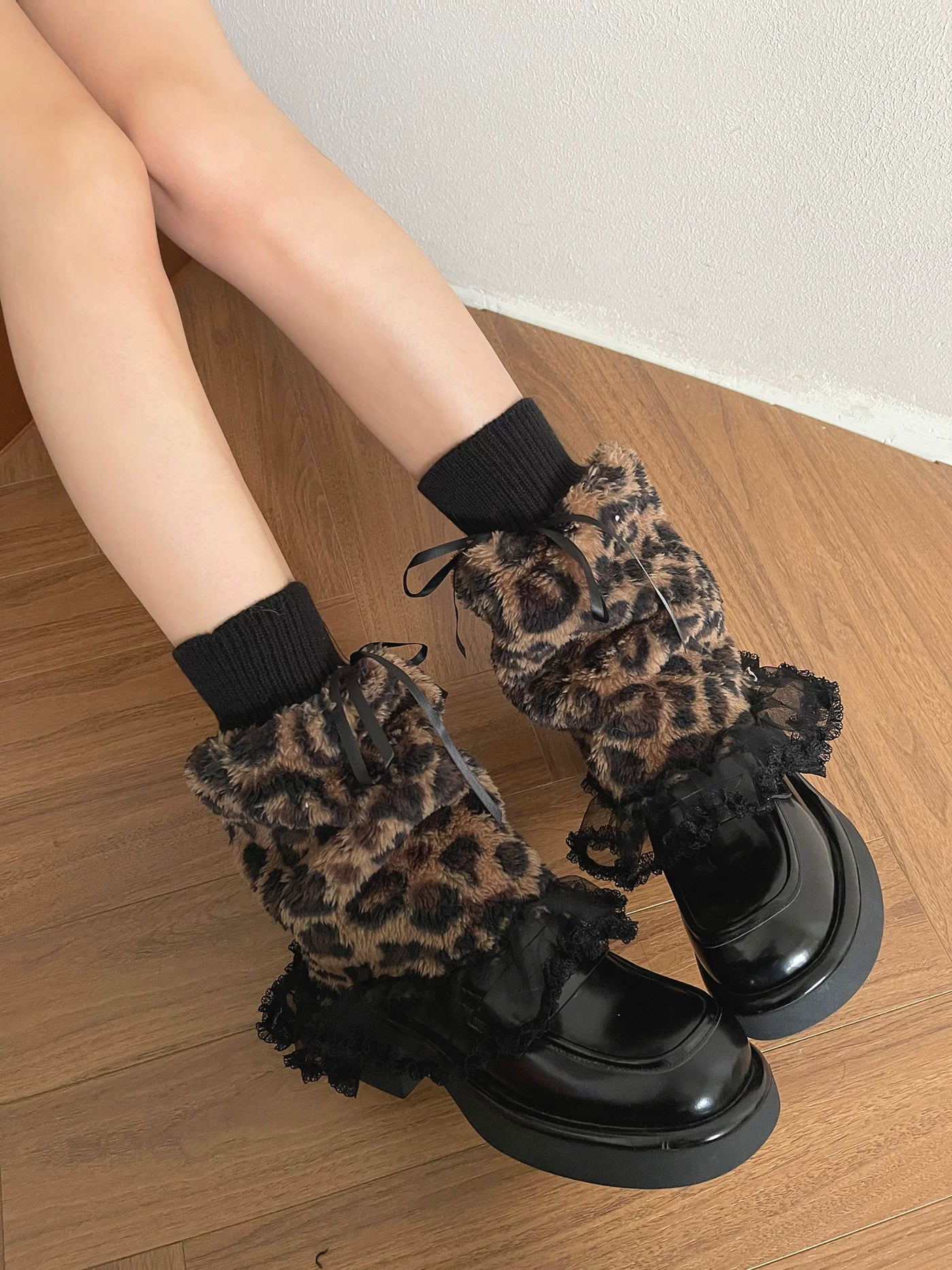 Sock Noble - Y2K Leopard - Short Leopard Plush Leg Warmers with Black Bows and Lace