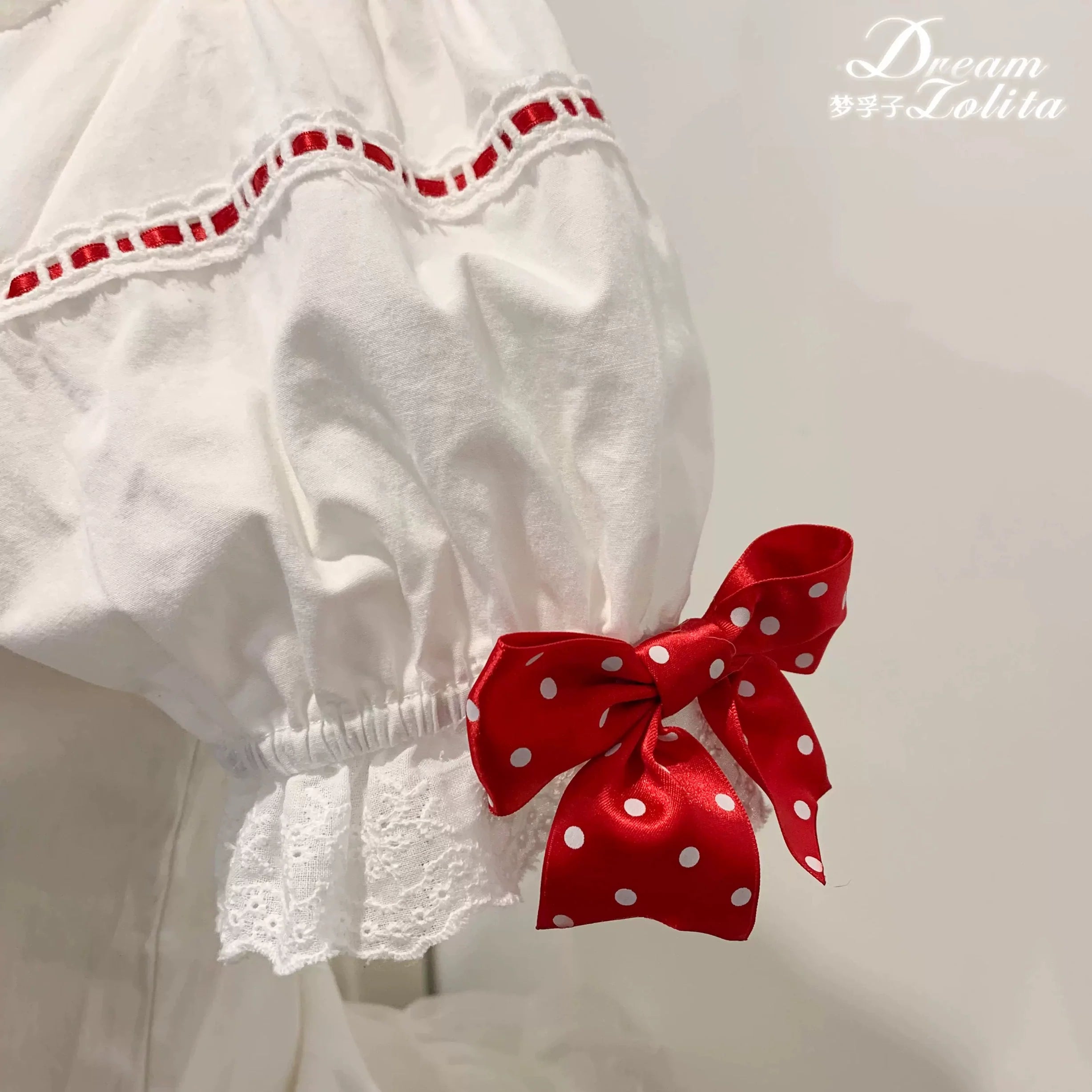 Mengfuzi - Strawberry Pear - official Lolita shirt/removable sleeve