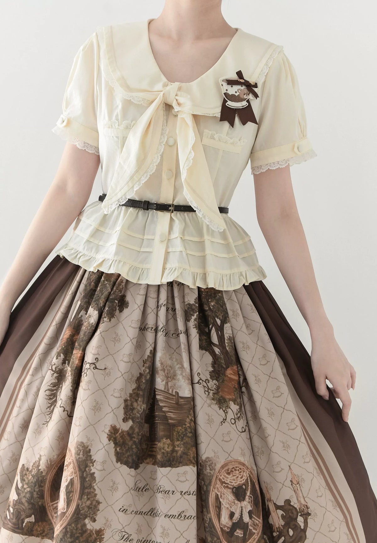 MIST - Cotton Kawaii - Lolita blouse with a lace-trimmed sailor collar